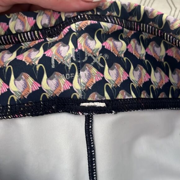 NUX flamingo pattern yoga leggings XS - Picture 4 of 4
